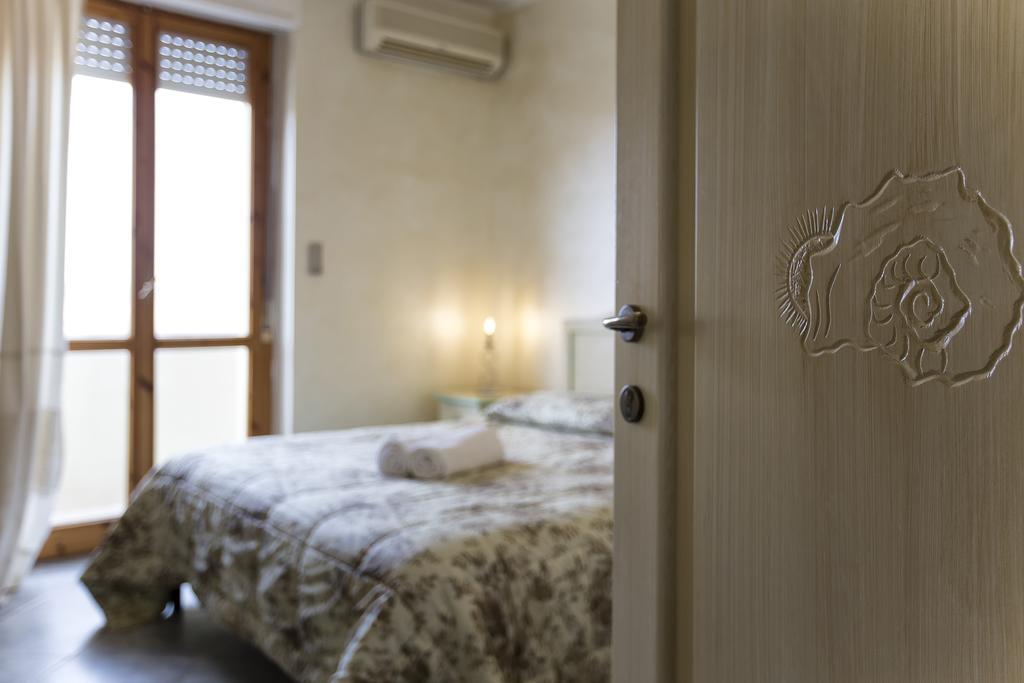 Morpheo Rooms Альгеро Экстерьер фото